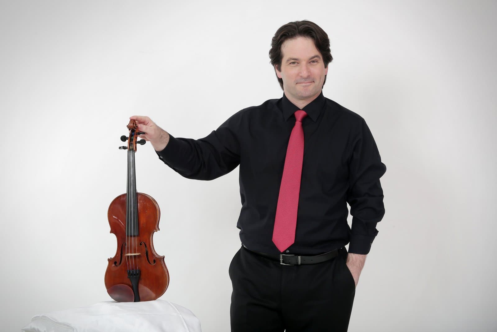 Eyal Kless with his violin